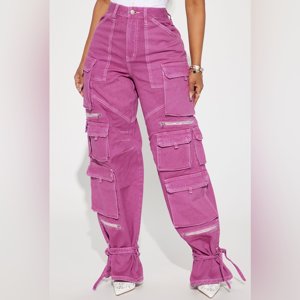Fashion nova Cargo pants (NWT)